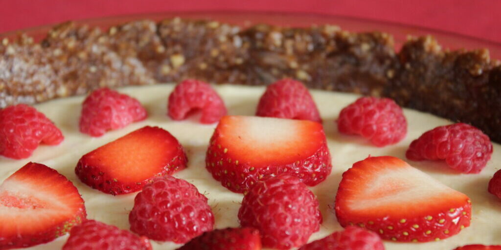 Cashew Cheezecake with Berries