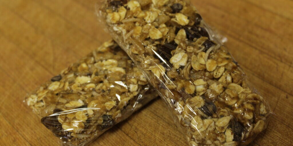 Homemade Chocolate Chip Granola Bars